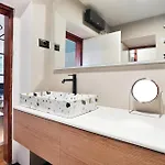 Gorgeous In With Wifi Apartman *