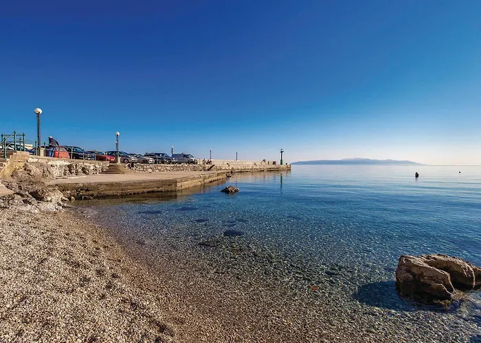 2 Bedroom Stunning In Appartamento Laurana