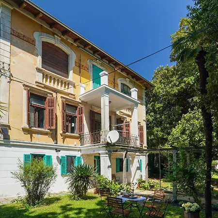 2 Bedroom Stunning In Apartman