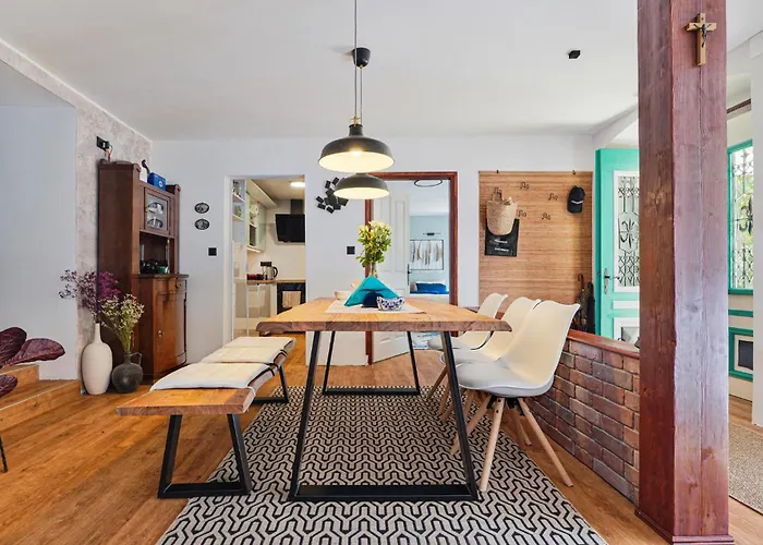 2 Bedroom Stunning In * Lovran