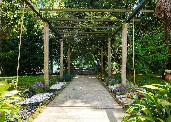 2 Bedroom Stunning In Apartament