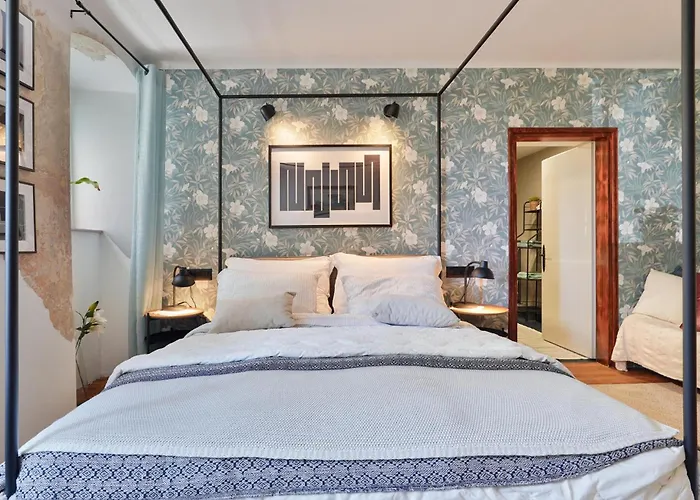 Apartament 2 Bedroom Stunning In